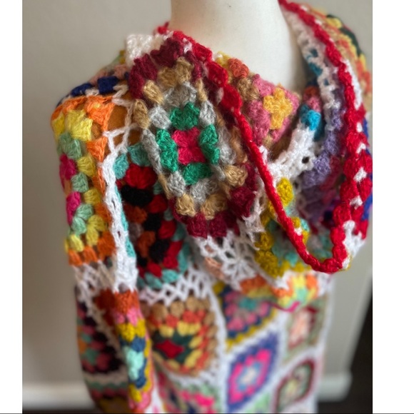 🎉 HP 🤍 Granny Crochet Hooded Tassle Boho Kimono NWT - Picture 8 of 12